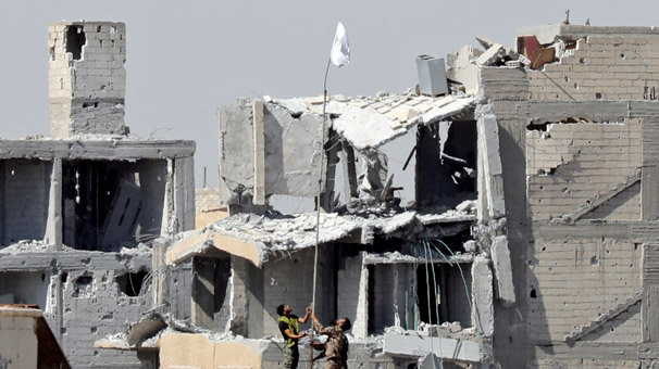 Son dakika… Terör örgütü, başkenti Rakka’yı kaybetti