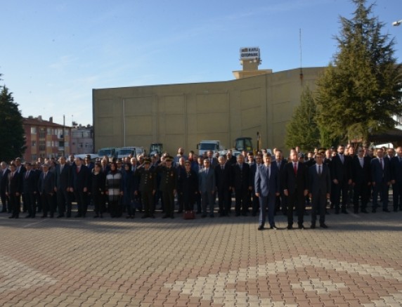 GEDİZ’DE 10 KASIM ATATÜRK’Ü ANMA PROGRAMI DÜZENLENDİ