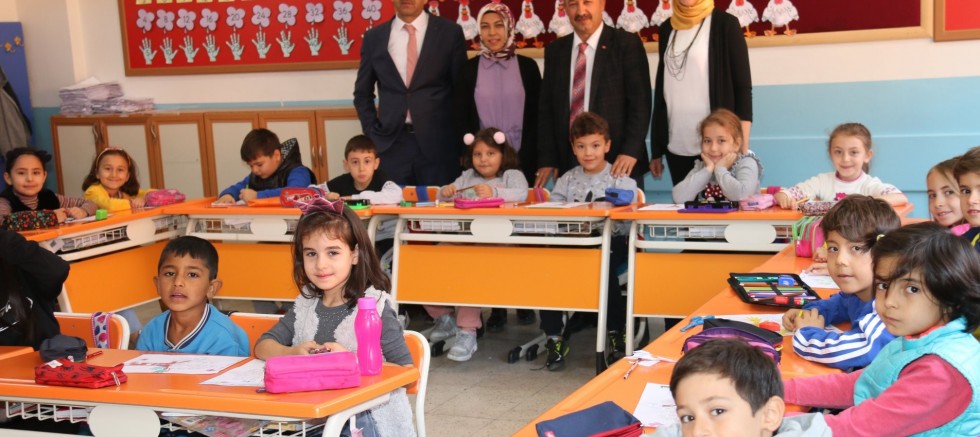 Kütahya Atatürk İlkokulu’na ‘Z-Kütüphane’