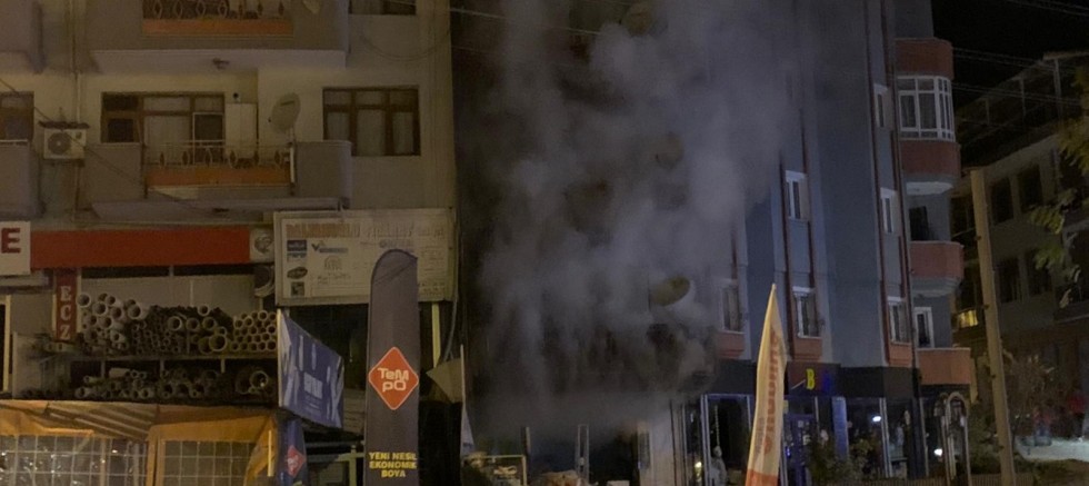 Gediz’de işyeri yangını