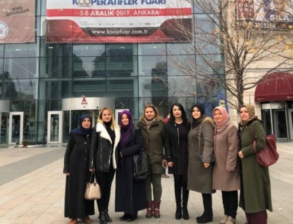 KADIN GİRİŞİMCİLER, TÜRKİYE KOOPERATİFLER FUARI’NA KATILDI
