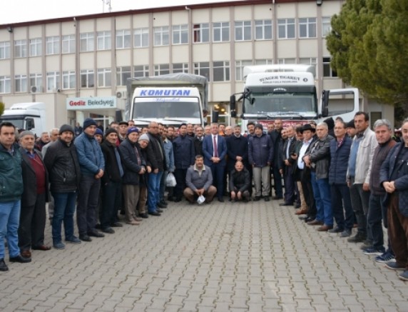 GEDİZ’DEN, ELAZIĞ ve MALATYA’YA TIRLAR YOLA ÇIKTI