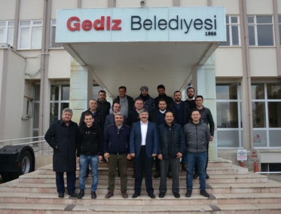 GEDİZ ESNAF ODALARI, BAŞKAN AKÇADURAK’I ZİYARET ETTİ
