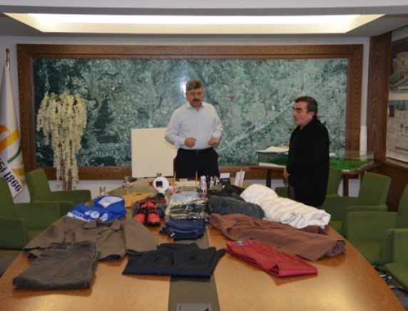 GİYSİ KUMBARALARI YÜZ GÜLDÜRECEK