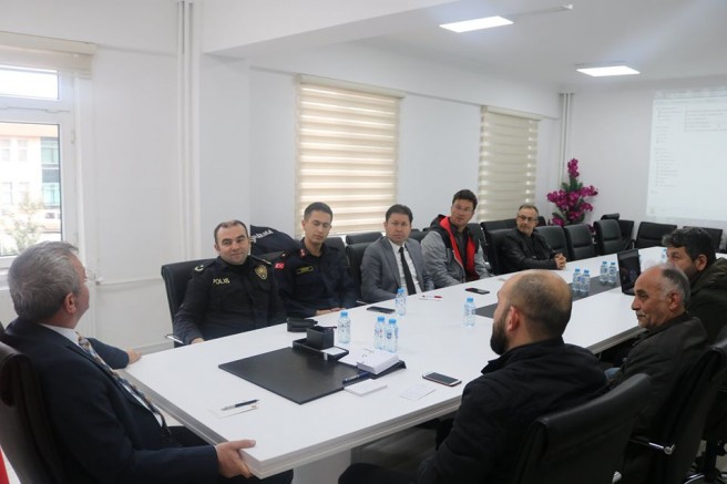 GEDİZ’DE İLÇE SPOR GÜVENLİK KURULU TOPLANTISI YAPILDI