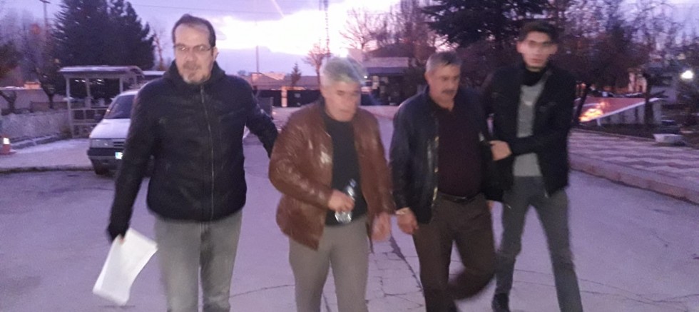 Gediz’de tırnakçılar suçüstü yakalandı