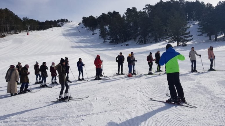 Hayatlarında ilk defa kayak yaptılar