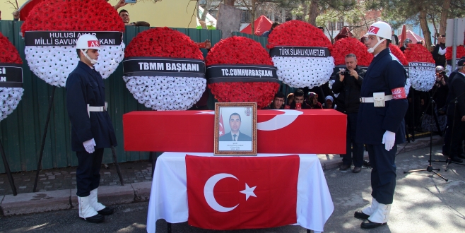 Şehit Uzman Onbaşı Muhammed Yılmaz son yolculuğuna uğurlandı