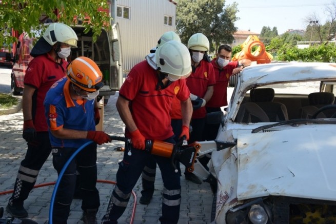 Gediz’de AFAD ve itfaiyeden tatbikat