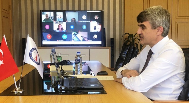 Rektör Uysal: “Yunanistan 100 yıl önce de maşaydı, şimdi de maşa”