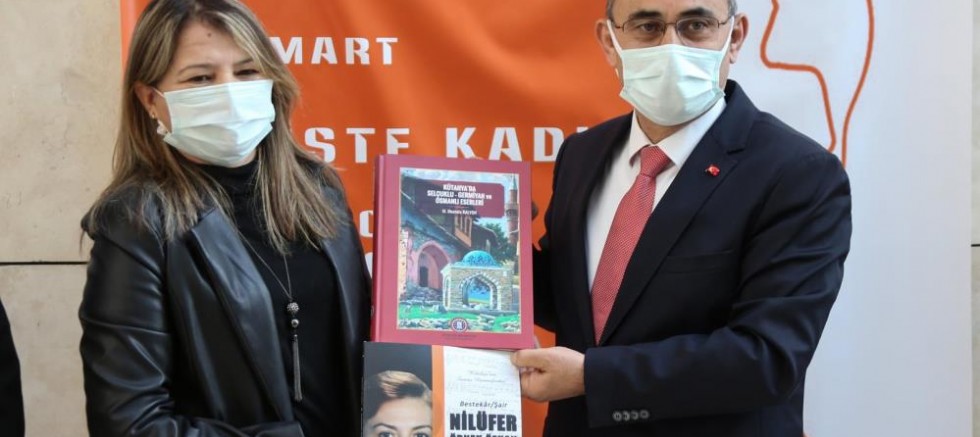 Kütahya’da ‘İşte kadın’ konulu fotoğraf sergisi