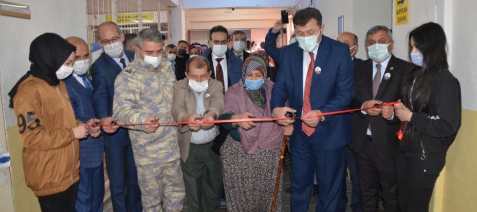 Şehit askerin adı okul kütüphanesinde yaşatılacak