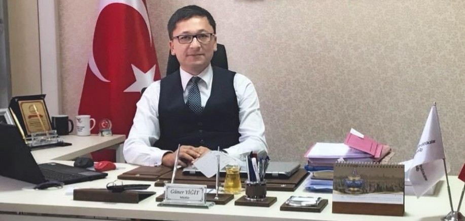 AİLE HAFTASI SEBEBİYLE GEDİZ SOSYAL HİZMET MERKEZİ MÜDÜRLÜĞÜNDEN KAYMAKAM ALKAN’A ZİYARET