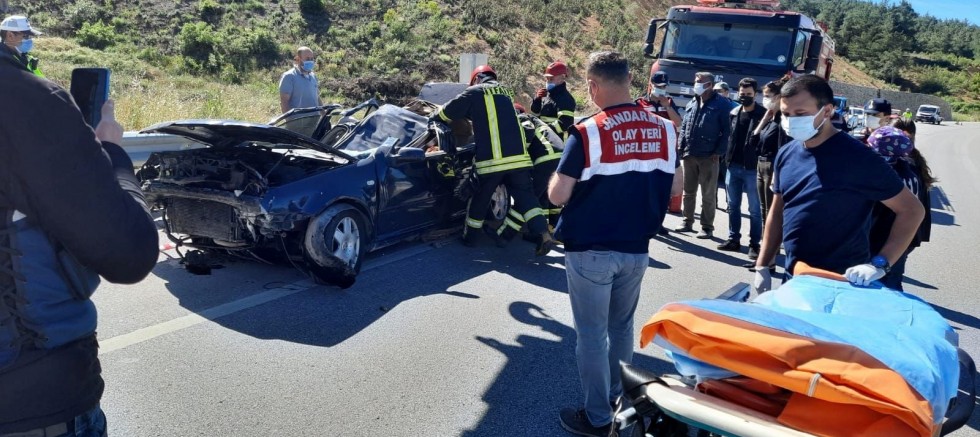 GEDİZ’DE TRAFİK KAZASI 1 ÖLÜ