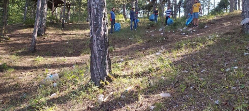 Gençlerden örnek davranış