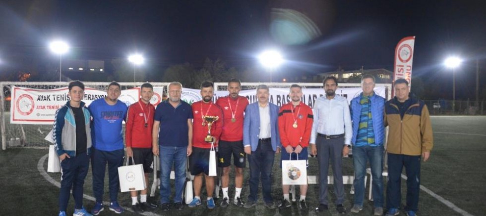 Ayak tenisi bölge şampiyonası Gediz’de yapıldı