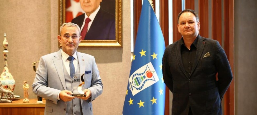 Kütahya Belediyesi’nin “Akıllı Kent Kütahya” projesine ödül