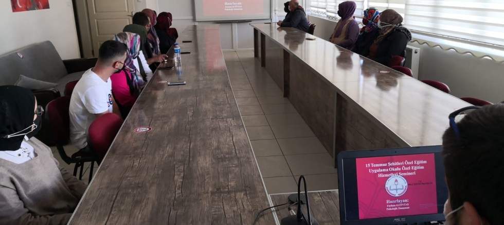 Gediz’de özel eğitim farkındalık semineri