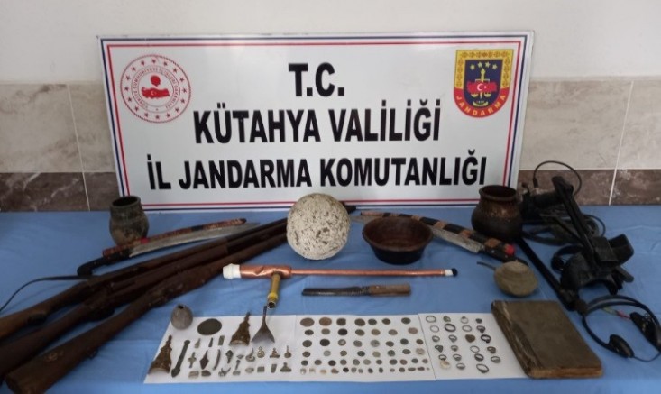 Tavşanlı’da tarihi eser operasyonu