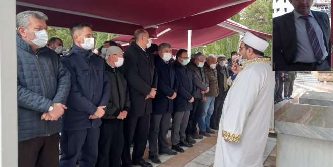 Gediz Tapu Müdürü Salih Çekildaş geçirdiği beyin kanaması sonucu vefat etti