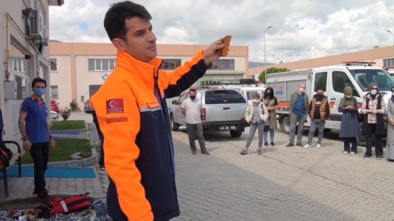 Kütahya’da bir yılda 380 bin kişi ‘Afet farkındalık eğitimi’