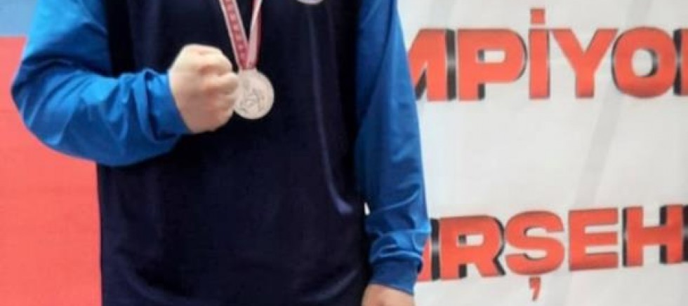 Boksta Sacit Topuz Türkiye ikincisi oldu