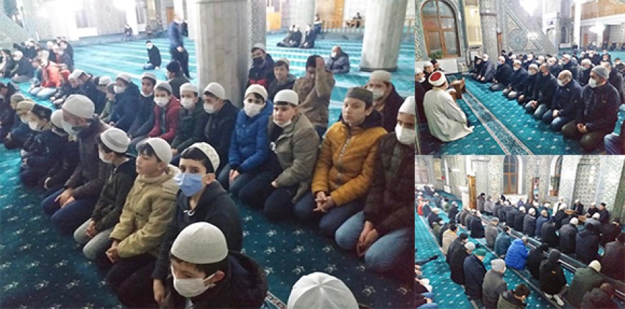 Gediz’de  2022 yılının ilk sabah namazı buluşması Ulu camiinde yapıldı