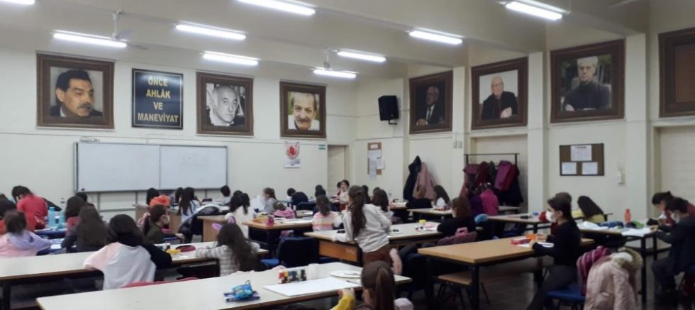 Gediz Halk Eğitimi Merkezinde resim kursu açıldı