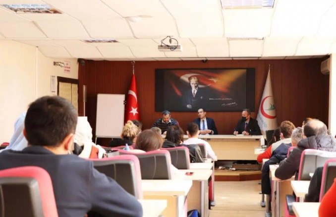 Kütahya’da acil sağlık hizmeti personelinin talep, istek ve sorunları masaya yatırıldı