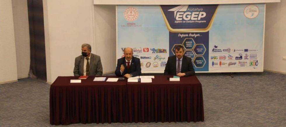 Kütahya’da ‘Eğitim Kurumu Müdürler Kurulu’ toplantısı