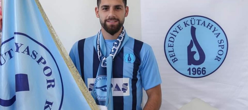 Belediye Kütahyasporlu futbolcu Enes Nalbantoğlu rekora koşuyor