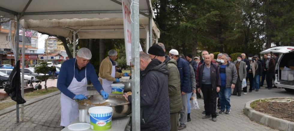 Gediz depreminde ölenler anıldı