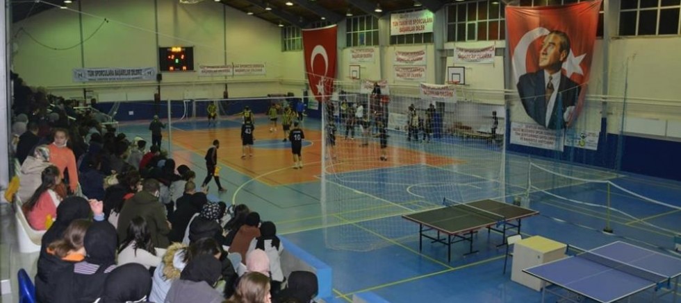 Gedizli şehitler anısına spor turnuvaları sona erdi