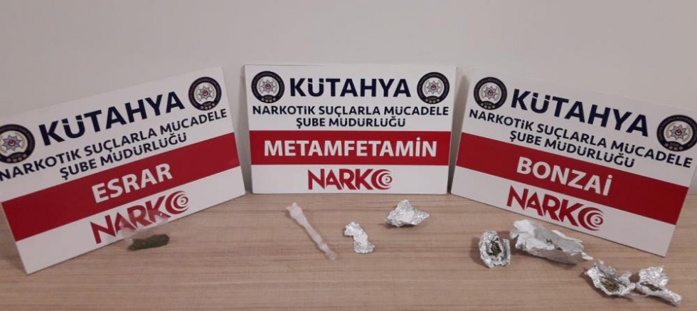 Kütahya’da uyuşturucu operasyonu: 3 gözaltı