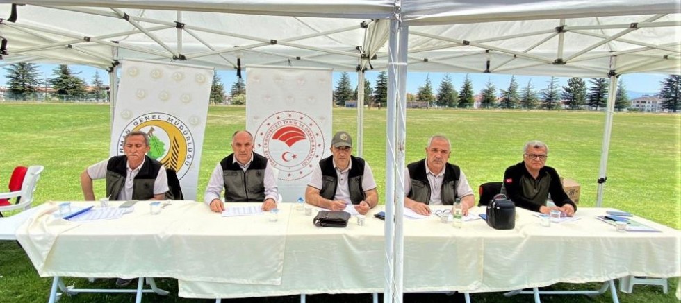 Orman işçisi olabilmek için ter döktüler