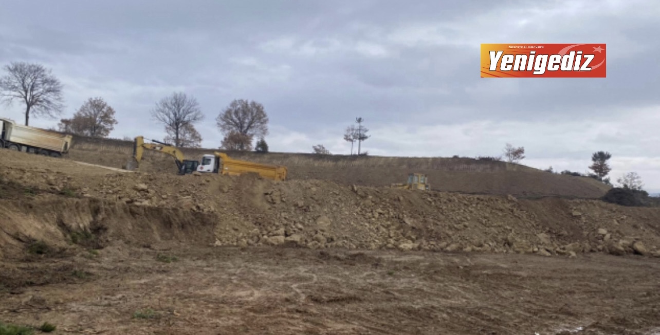 Gediz  Hisarcık Yolunda Çalışmalar devam ediyor.