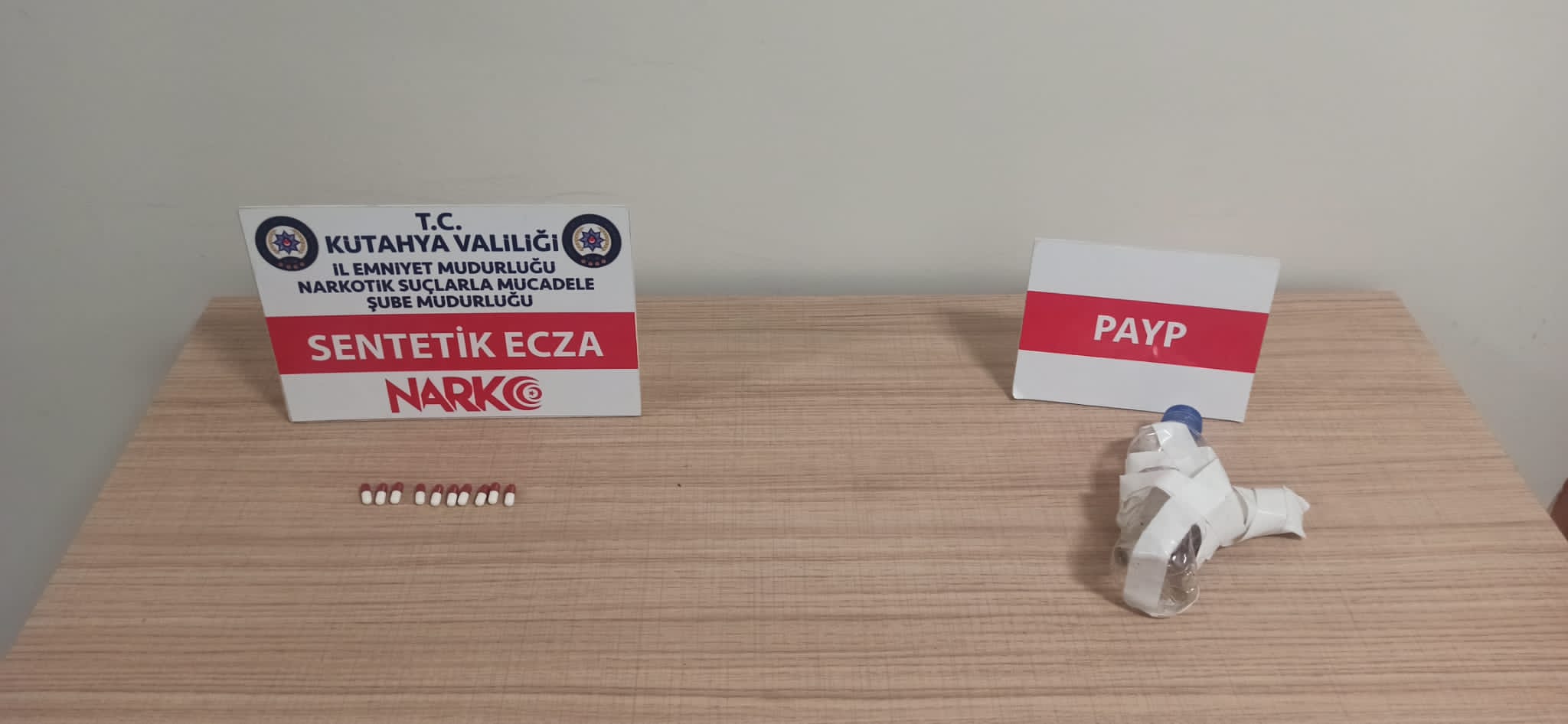 UYUŞTURU VEYA UYARICI MADDE İMAL VE TİCARETİ SUÇU KAPSAMINDA BİR KİŞİ GEDİZ DE YAKALANDI.