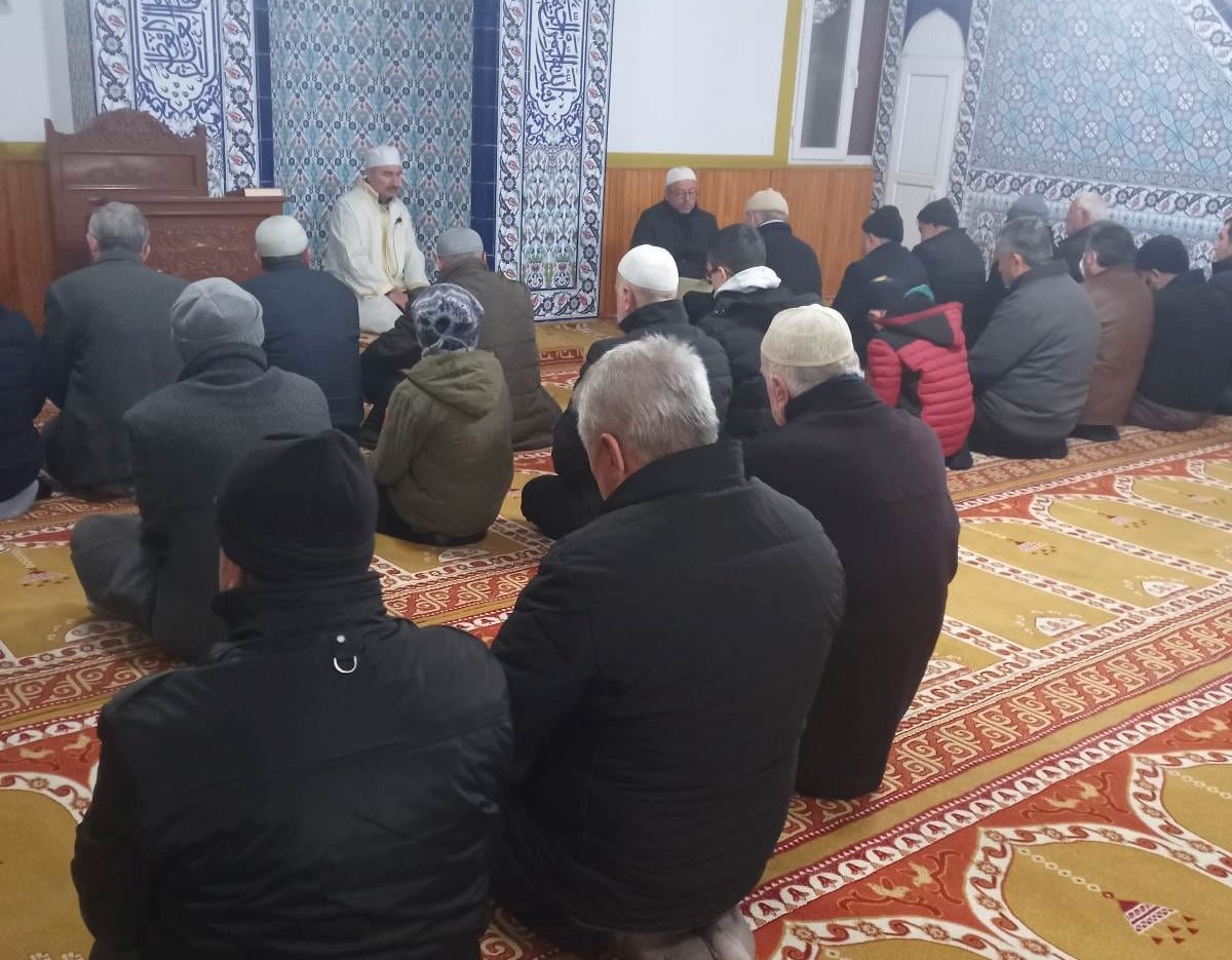 Gediz’de “Ailece Camideyiz, Milletçe Duadayız” sabah namazı buluşması