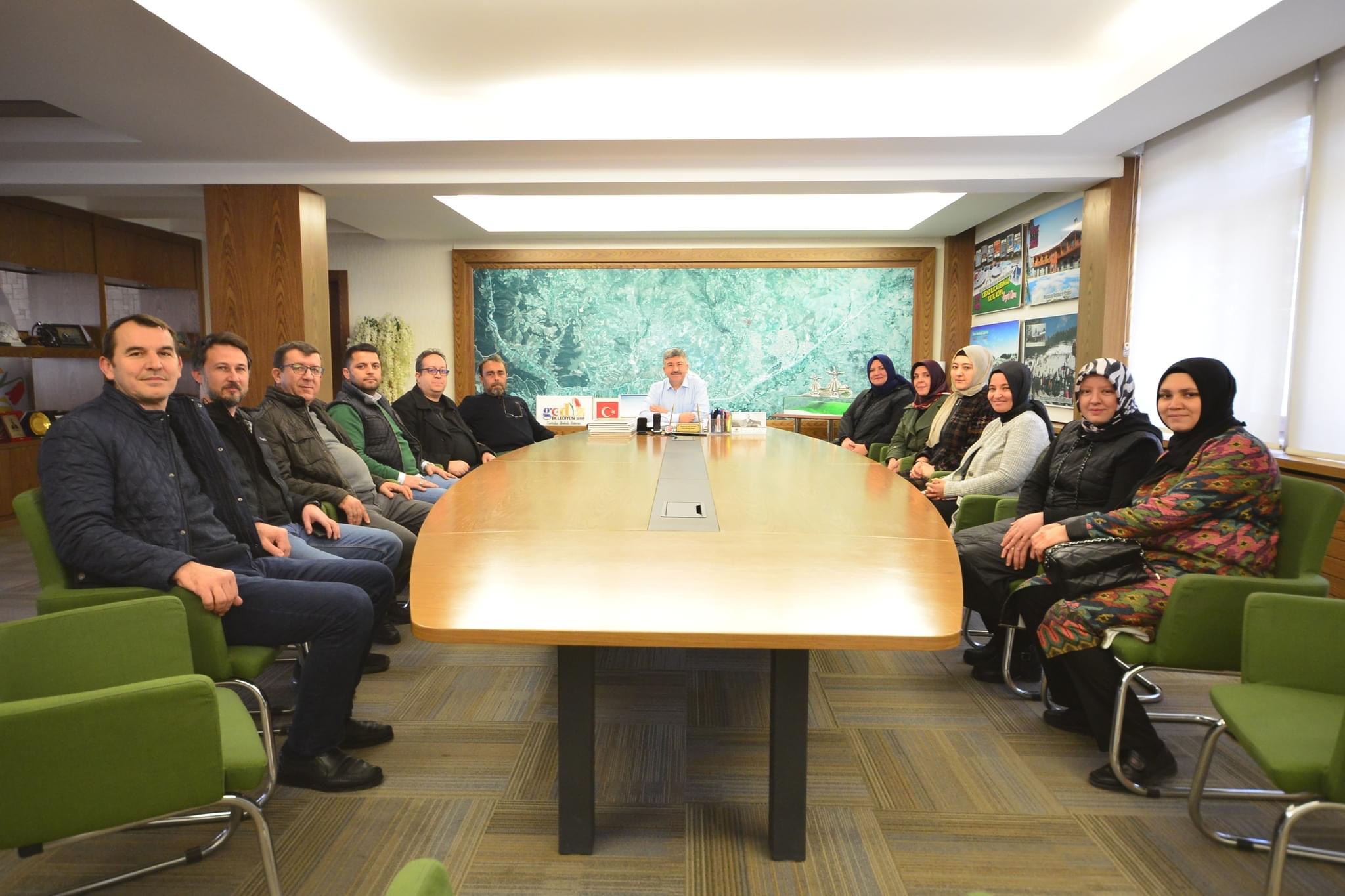 BAŞKAN AKÇADURAK, GEDİZ HÖŞMERİMİ COĞRAFİ İŞARET TESCİL BELGESİNİ HÖŞMERİM USTALARINA TAKDİM ETTİ