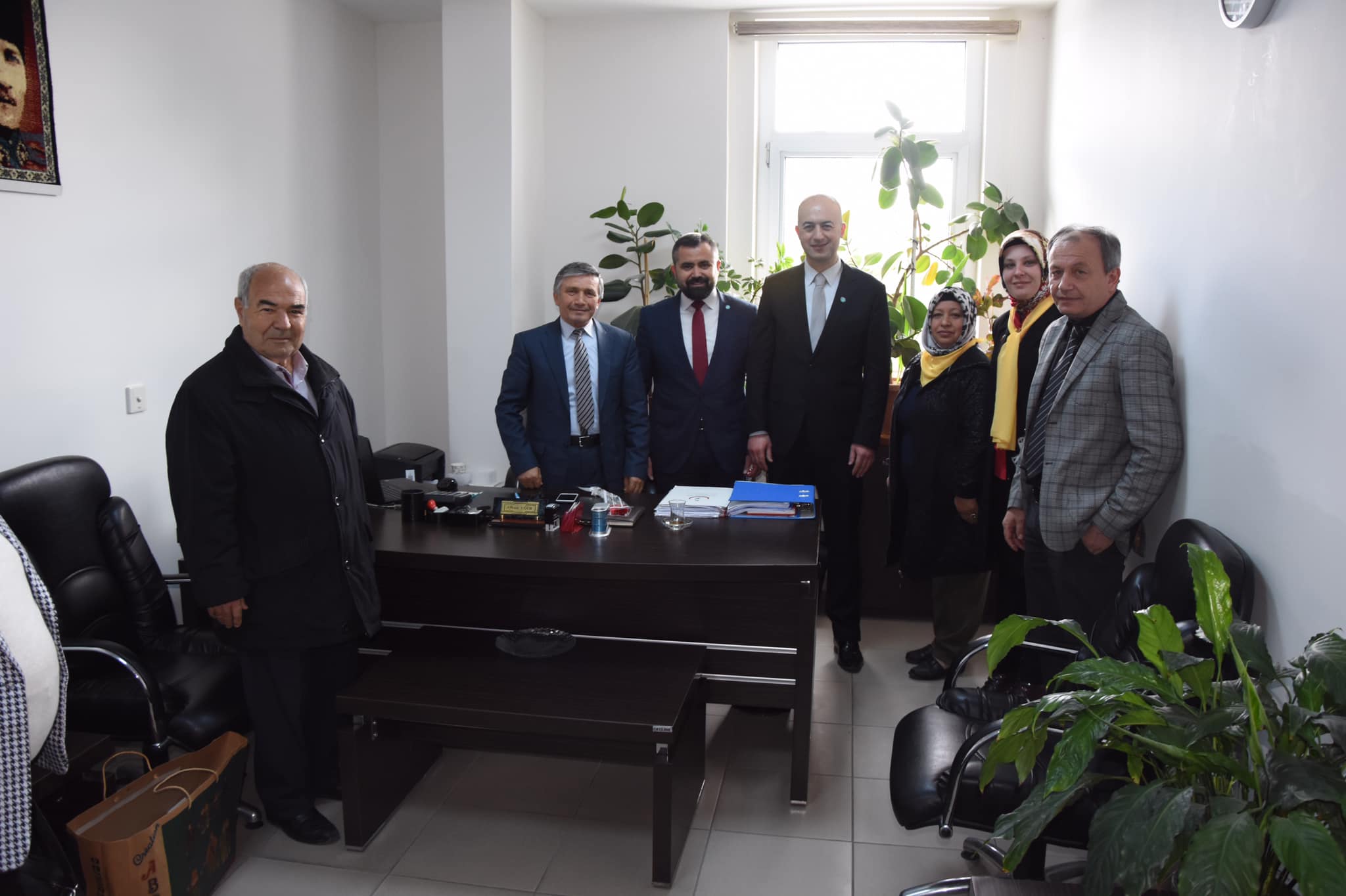 İYİ Parti İlçe Başkanlığı Sağlık Çalışanlarını Ziyaret ederek Tıp Bayramını Kutladı