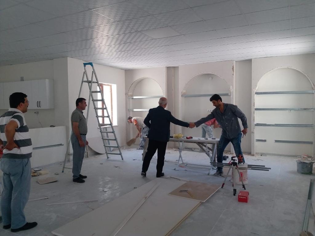 GEDİZ’DE DİYANET GENÇLİK MERKEZİ YAPIM ÇALIŞMALARINDA SONA GELİND