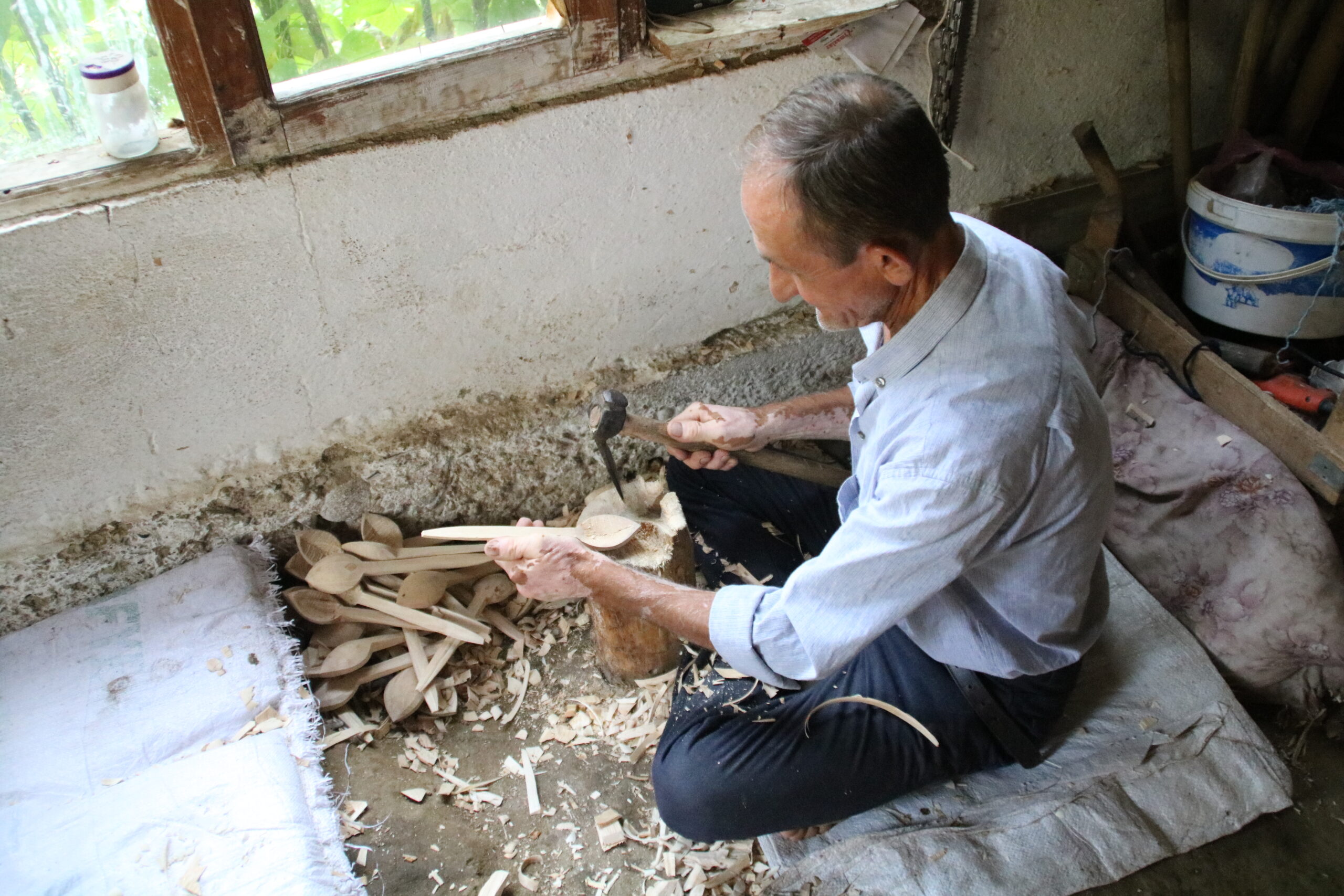 500 YILLIK KÖYÜN TEK GEÇİM KAYNAĞI KAŞIKÇILIK