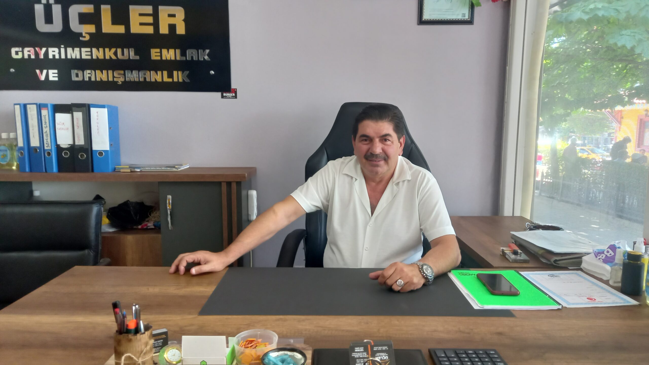 GEDİZ’DE EMLAK PİYASASINDA DURGUNLUK YAŞANIYOR, KİRALIK EV BULMAK ZORLAŞTI