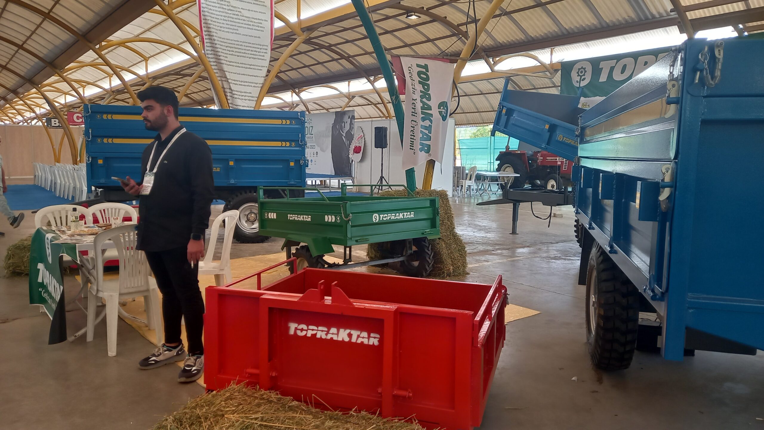 GEDİZ’DE RÖMORK ÜRETİMİ YAPAN FİRMA İLK KEZ GÖRÜCÜYE ÇIKTI