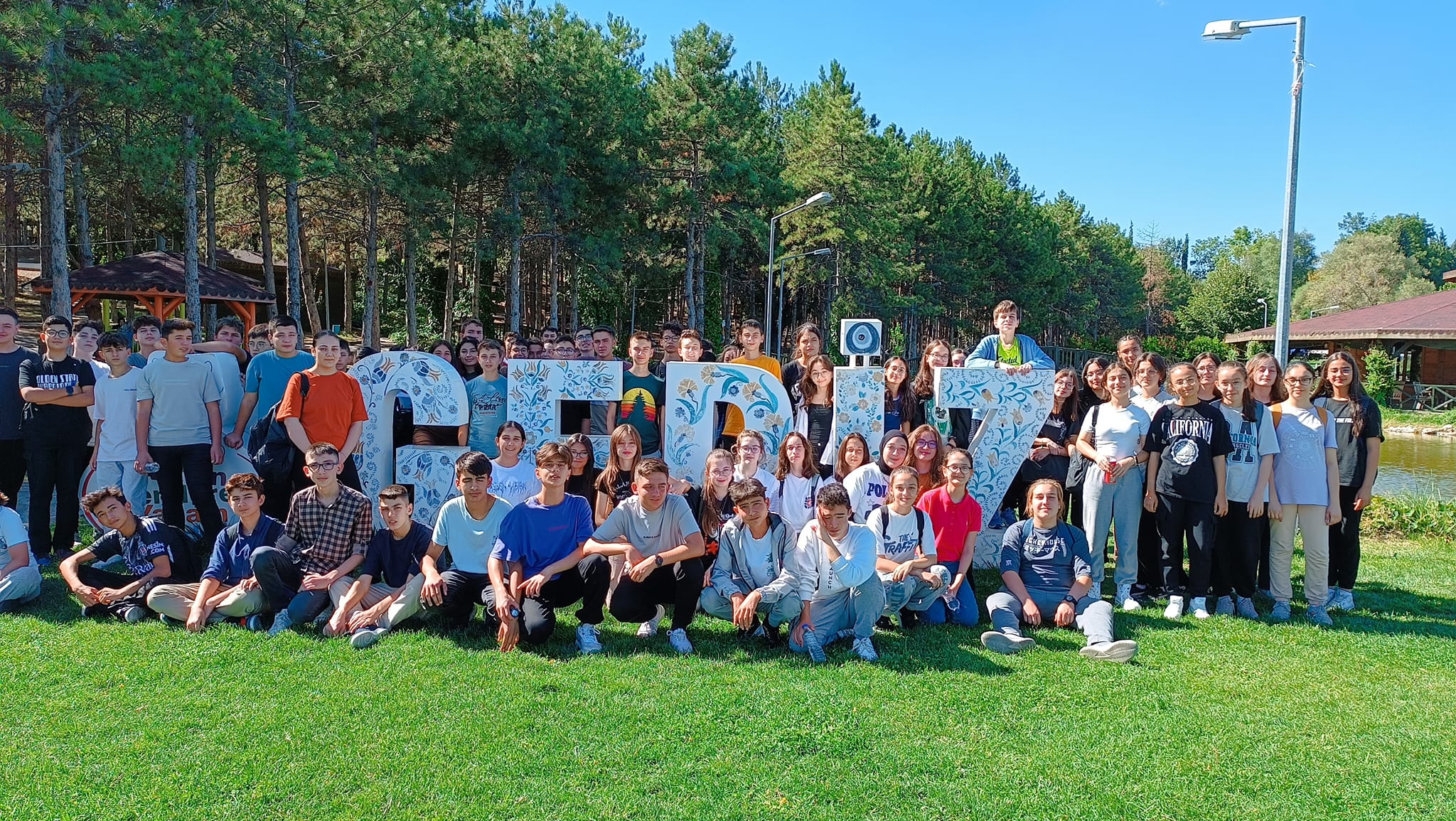 GEDİZ FEN LİSESİ YENİ GELEN ÖĞRENCİLERİNE GEDİZ’İ TANITTI