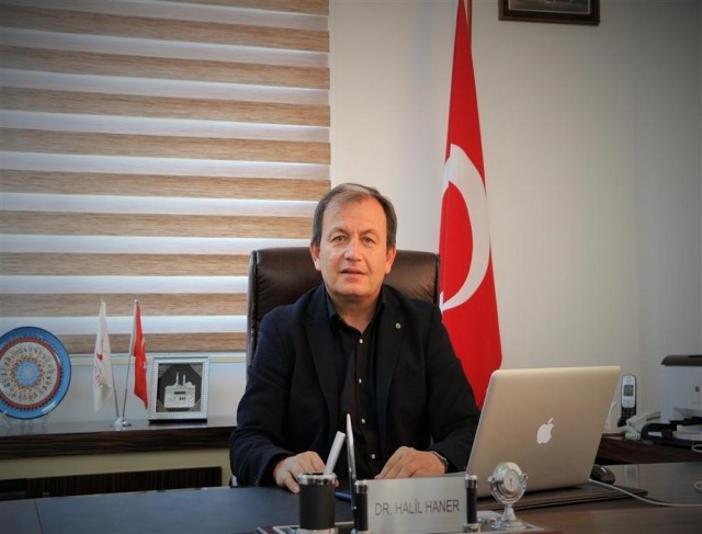 GEDİZ’E 3 UZMAN DOKTOR İLE 8 PRATİSYEN HEKİMİ ATAMASI YAPILDI