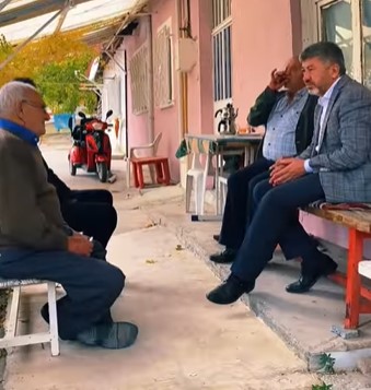 GEDİZ’DE BAŞKAN AKÇADURAK’TAN GEÇMİŞİMİZE VEFA, YAŞLILARIMIZA SAYGI ZİYARETİ