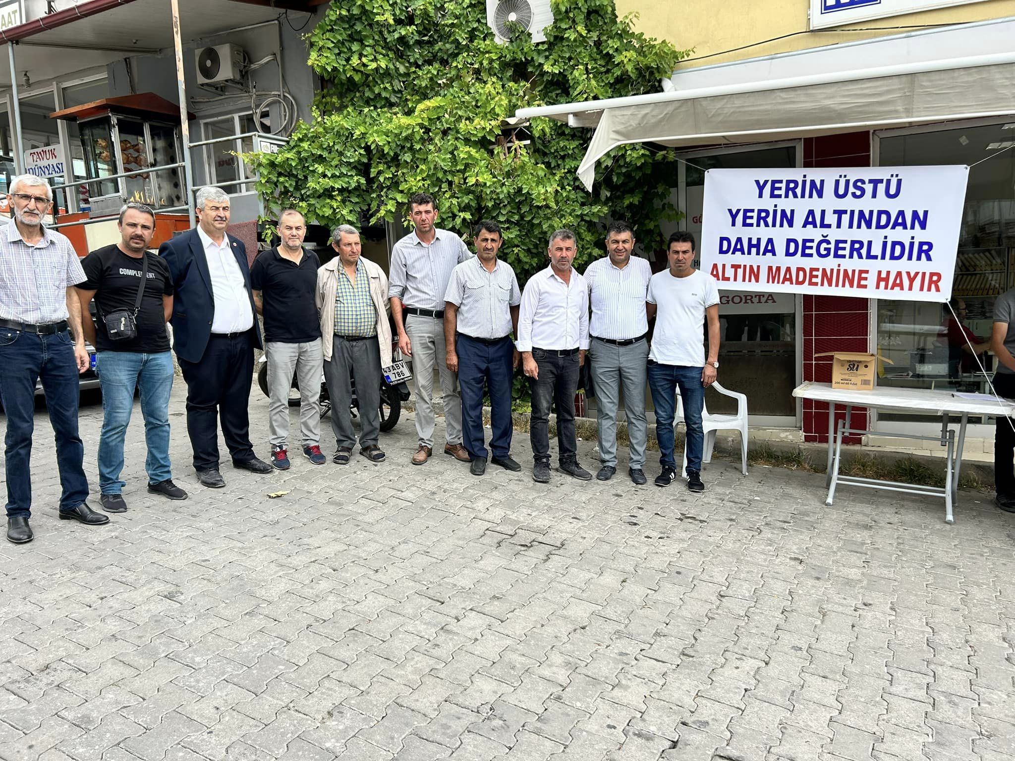 MHP GEDİZ İLÇE BAŞKANI NECDET AKEL, “MURAT DAĞI KARARINI BÜYÜK BİR SEVİNÇLE KARŞILADIK”