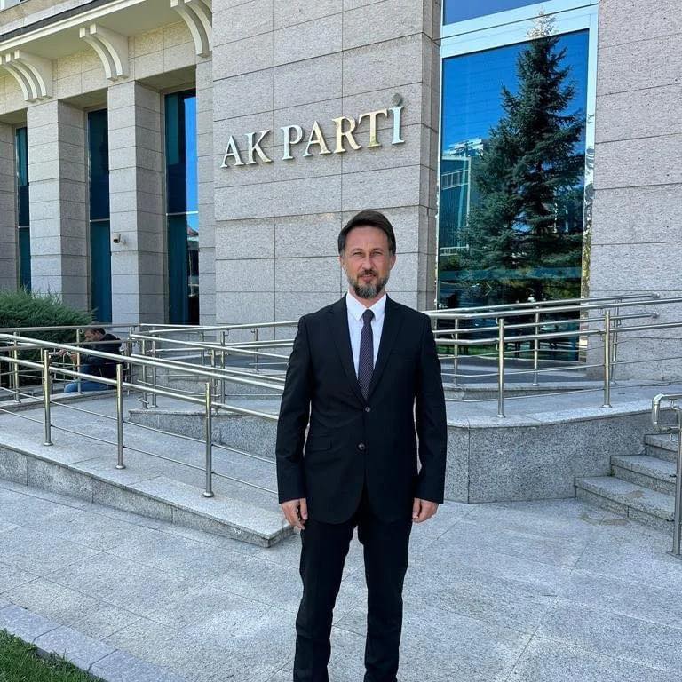 GEDİZ AK PARTİ İLÇE BAŞKANI OSMAN YILMAZ’IN YENİ YÖNETİM KURULU ÜYELERİ BELİRLENDİ