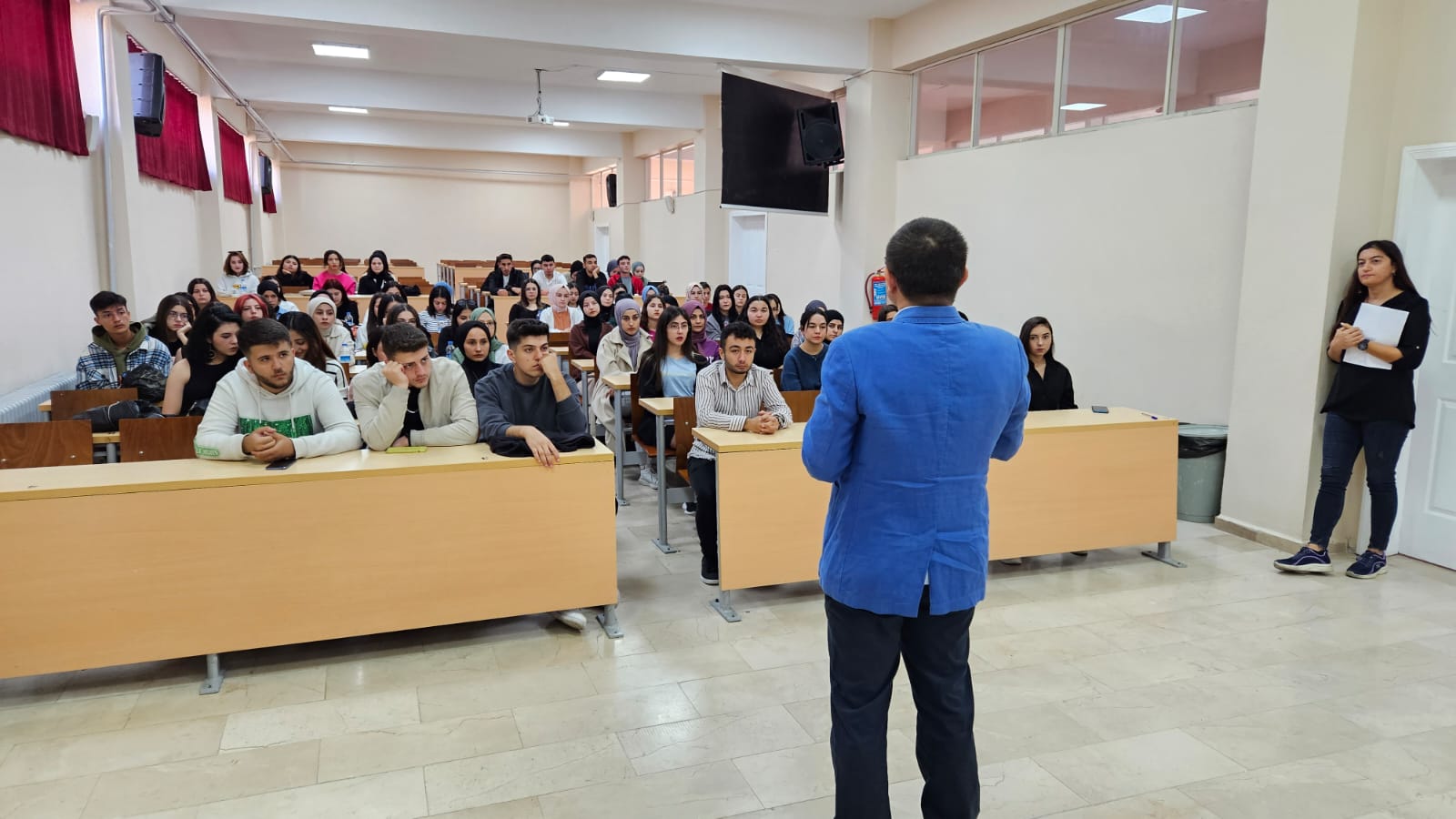 SAĞLIK HİZMETLERİ MESLEK YÜKSEOKULUNDA KARİYER GÜNLERİ